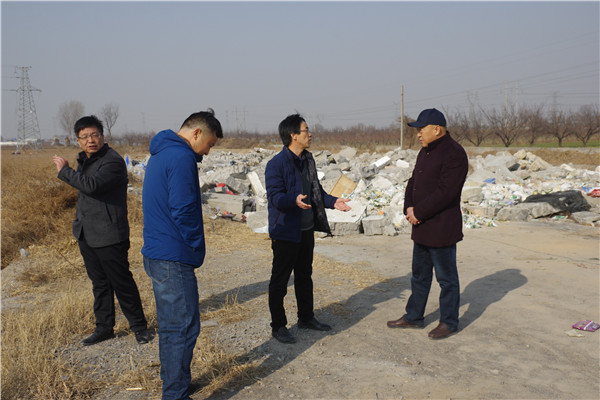 听取场地收回汇报.jpg