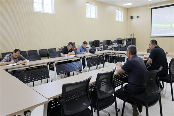 7在眉县站召开会议.jpg