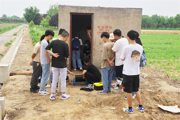 08cbbc7dae894e66bef8623d15d85f0a.jpg 实践教学.jpg